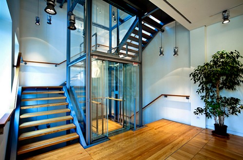 Как выбрать и создать лифт в частном доме